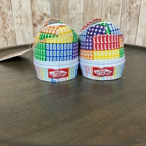 Vans‎ Pride Classic Slip On LGBTQ Sneaker Size 7.5 Women - Picture 6 of 13